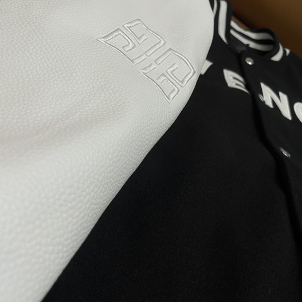 ブランドジャケット側面デザイン